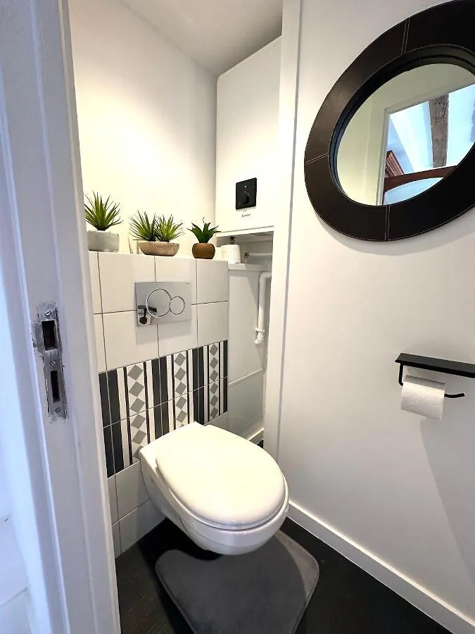 Mytripinparis - Quiet & Fully Renovated Studio * פריז